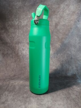 Stanley IceFlow Aerolight 36oz Bottle Meadow Green Flip Straw Water Bottle VGC